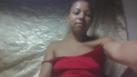 mbotyfeliciaa online show from December 18, 12:55 pm