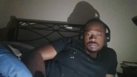 Mark online show from February 8, 7:12 am