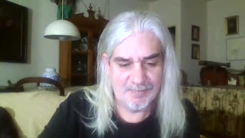 Manu online show from December 24, 7:33 pm