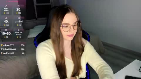 Snapshot of mcfly_11 chatting on February 8, 2:04 am mcfly_11 online show from February 8, 2:04 am