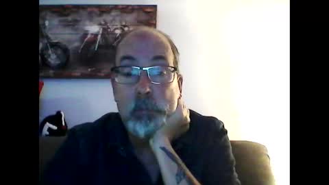 me at home online show from December 22, 9:21 pm