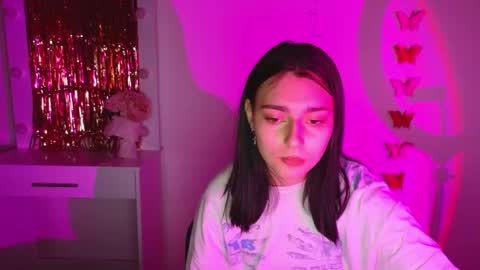 Dina online show from March 9, 7:26 pm