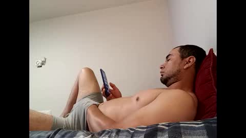 medina_chelo91 online show from June 11, 3:04 am