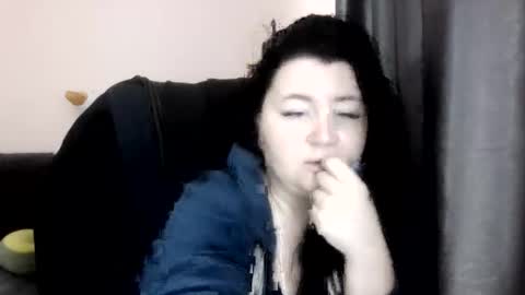 Snapshot of medjik_lool chatting on October 23, 8:49 am Oltereodora-lima online show from October 23, 8:49 am