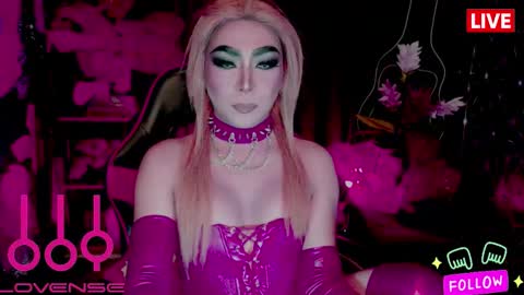 THE QUEEN ALPHA   Queen Medusa Prey online show from March 12, 12:36 am