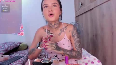 medussa13 online show from November 14, 1:13 pm