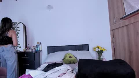 medussa13 online show from March 24, 1:06 pm