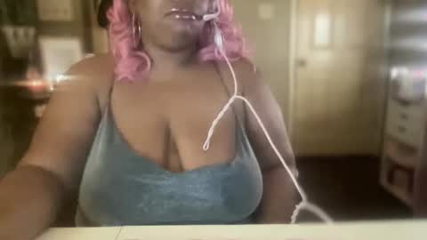 Southern Peach online show from November 20, 2:47 pm