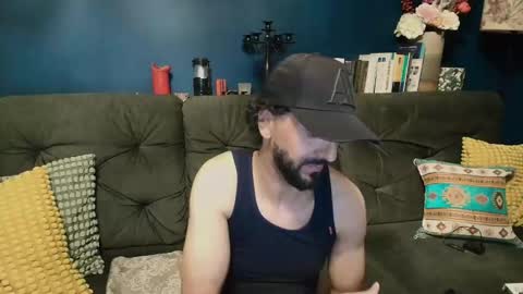 megan2525 online show from May 3, 6:14 pm