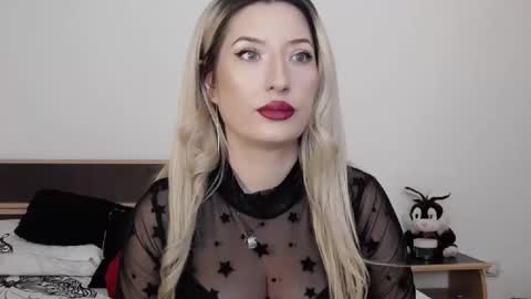 Megan Blazee  online show from December 6, 10:02 pm