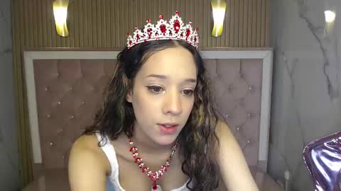 Snapshot of megan_collins_b chatting on October 2, 1:10 pm megan_collins_b online show from October 2, 1:10 pm