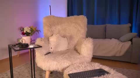 Megan online show from March 18, 8:42 am