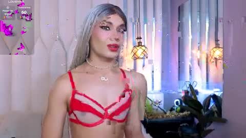 megan do santos online show from April 11, 8:24 pm