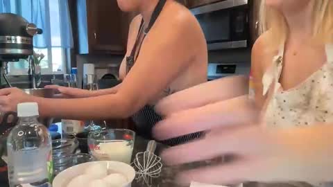 Meganashleyy212 online show from October 24, 10:32 pm