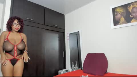 megan        online show from November 18, 2:58 am