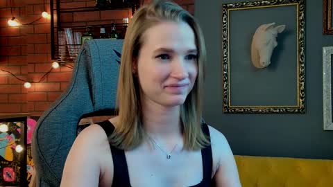 megan online show from March 29, 6:42 pm