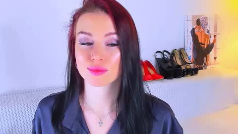 Megan online show from December 17, 2:13 pm