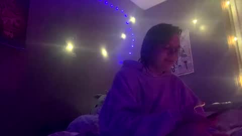 Megeggs online show from December 28, 6:17 am