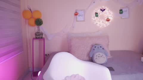 Meggie 1J online show from October 31, 1:39 am