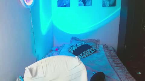 meghan_devil_ online show from October 9, 6:41 am