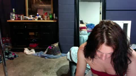 Snapshot of meghanhanx chatting on September 11, 12:12 am meghan online show from September 11, 12:12 am