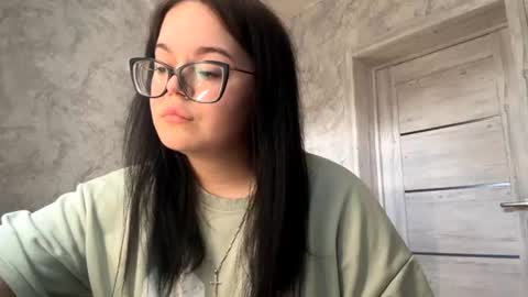 Hanna online show from June 11, 2:04 pm