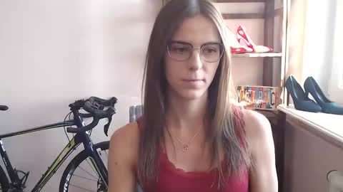 Megi online show from April 9, 1:17 pm