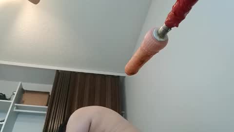 Snapshot of meheriuk68 chatting on October 10, 12:16 am meheriuk68 online show from October 10, 12:16 am