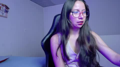 Mei online show from April 1, 1:17 am