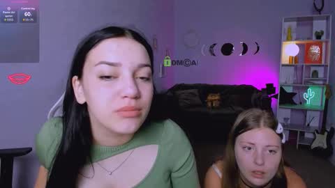 melani_bumm online show from October 3, 6:21 am