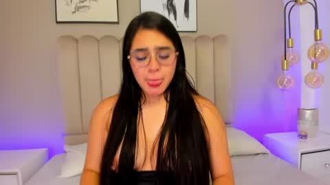 Melanie online show from July 19, 1:30 am