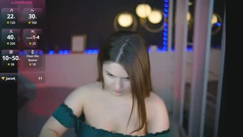 Melanie online show from November 5, 8:44 pm