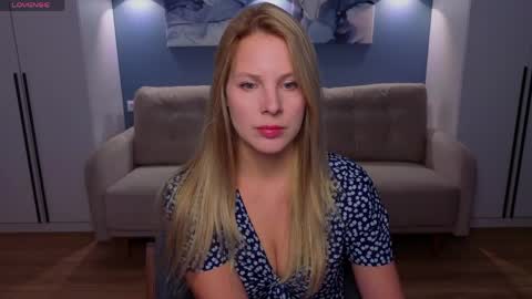 Melanie Bennett online show from May 5, 6:41 am