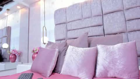 melaniee_joness online show from April 15, 5:49 pm