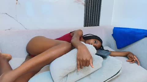 Melanie online show from May 13, 7:56 pm