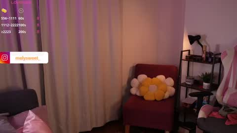 Snapshot of melanieryann_ chatting on March 8, 8:33 am Ig melysweet   online show from March 8, 8:33 am