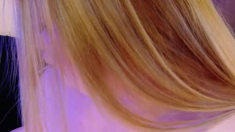 melanniebrown online show from April 11, 7:45 am