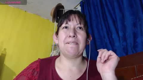 Snapshot of melisa037 chatting on October 24, 6:14 am melisa037 online show from October 24, 6:14 am