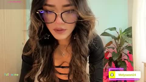 Melissa online show from October 18, 12:31 pm