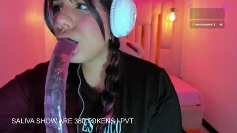 Lissa  online show from November 7, 7:05 pm