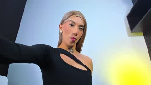 M E L I S S A  online show from September 19, 9:07 pm