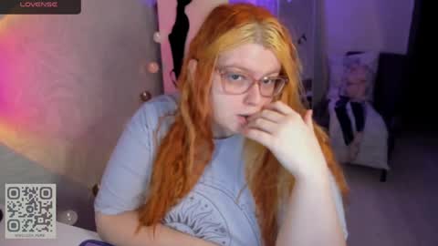 melissa_purr online show from April 6, 8:21 pm