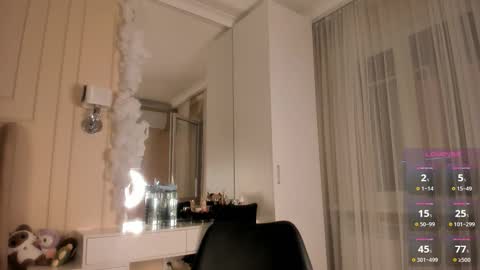 Lisaa online show from September 11, 6:14 am