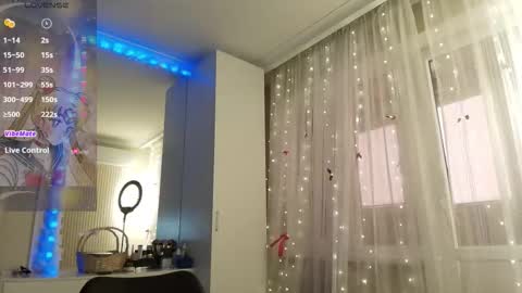 Lisaa online show from February 1, 5:48 am