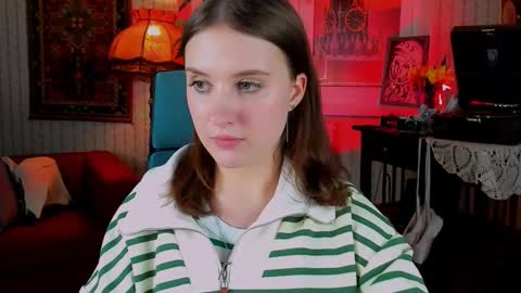 Melissa but you can call me Mel or Lissa online show from March 8, 8:22 am