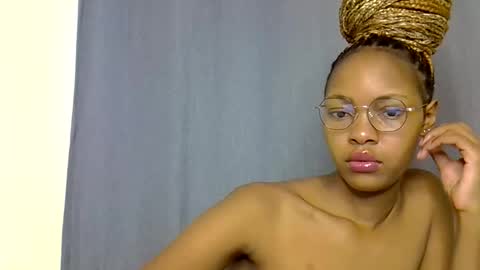 melissah_hot online show from March 3, 8:32 am