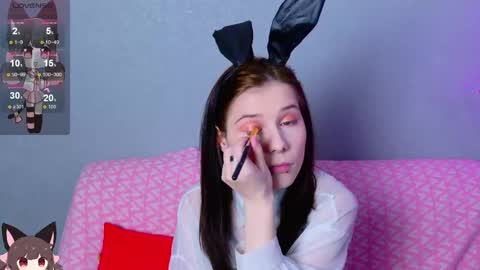 mellhyees online show from April 12, 5:17 pm