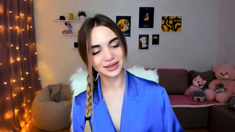 Snapshot of mellifluoustess chatting on December 20, 12:30 am Tessa online show from December 20, 12:30 am