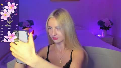 Mellina online show from October 26, 10:20 pm