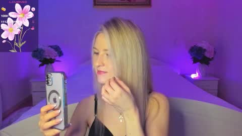 Mellina online show from November 14, 7:27 pm